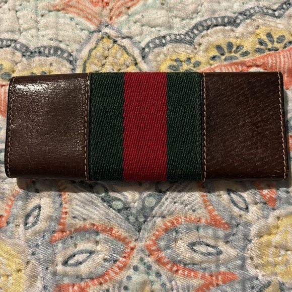 Vintage Gucci 4 key chain holder - Picture 2 of 9